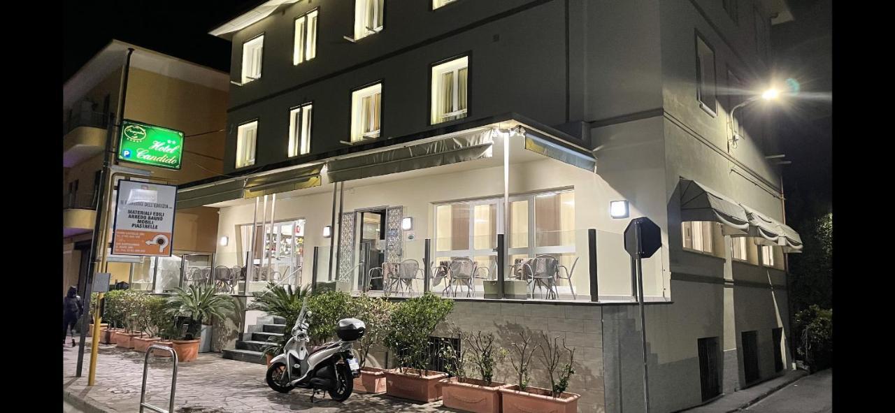Hotel Candido Діано-Марина Екстер'єр фото