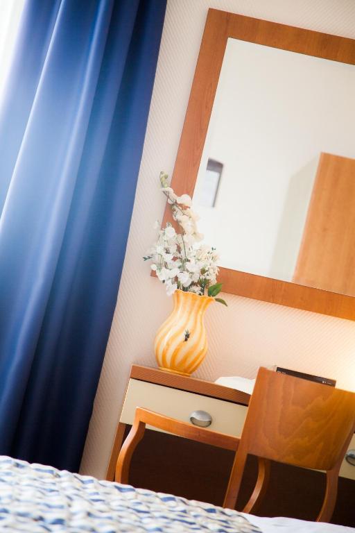 Hotel Candido Діано-Марина Номер фото